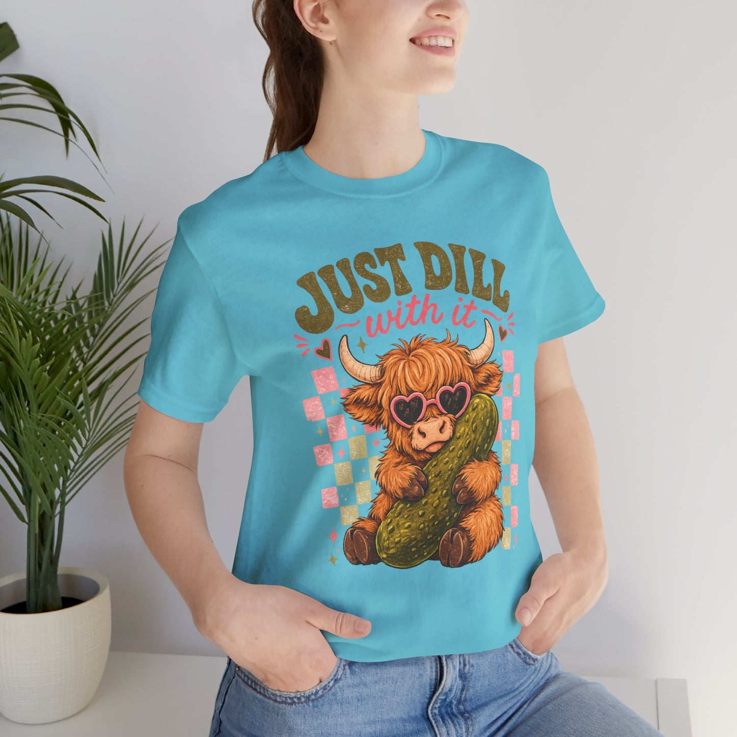 Just Dill With It Tee — Cute Highland Cow Hugging Pickle Graphic T‑Shirt