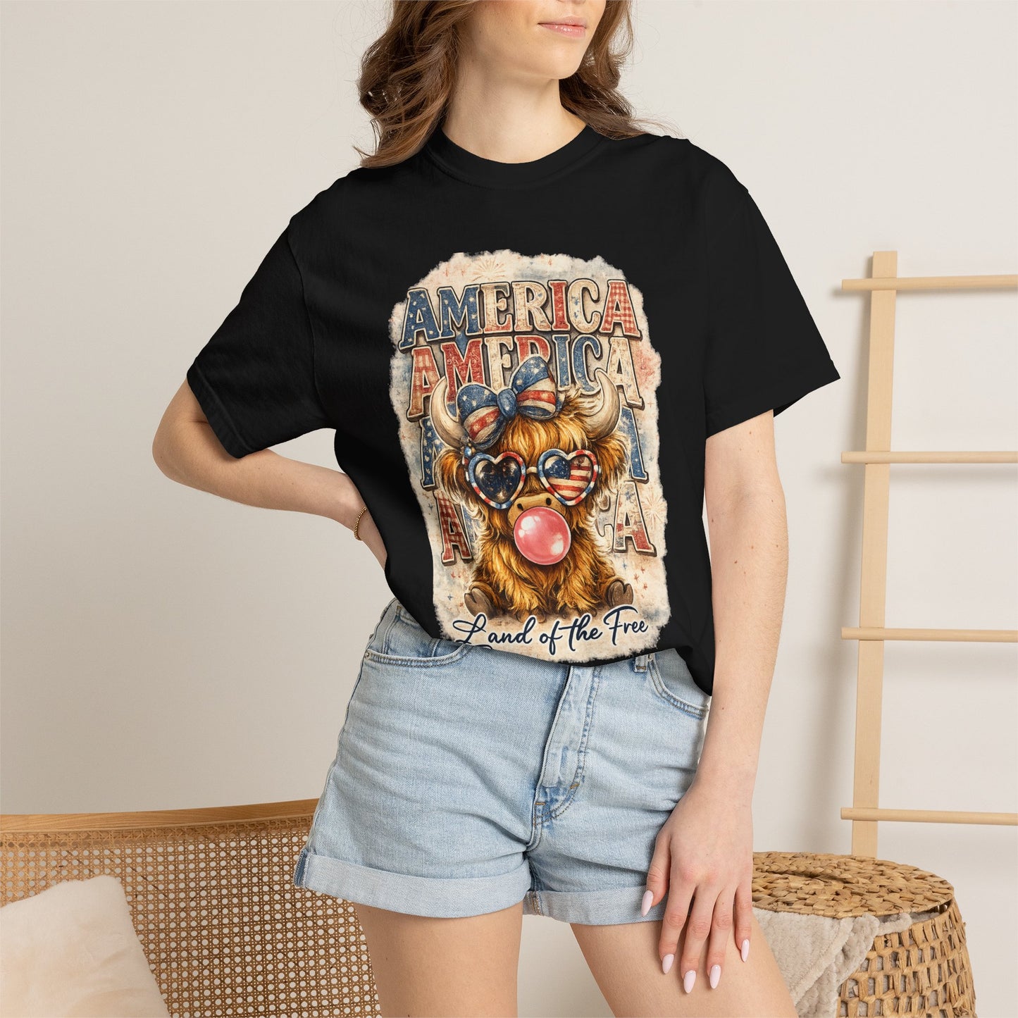 America Bulldog Graphic T-Shirt — "America" "Land of the Free" Patriotic Tee
