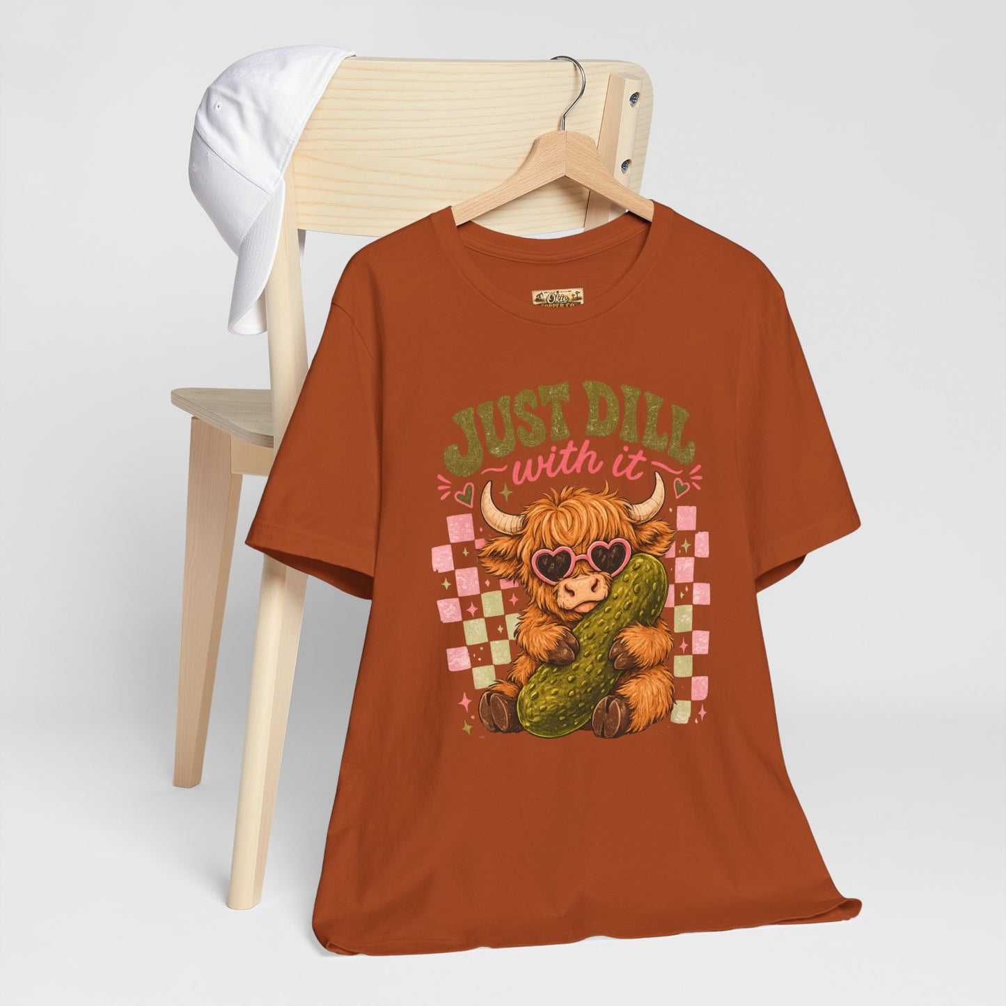 Just Dill With It Tee — Cute Highland Cow Hugging Pickle Graphic T‑Shirt