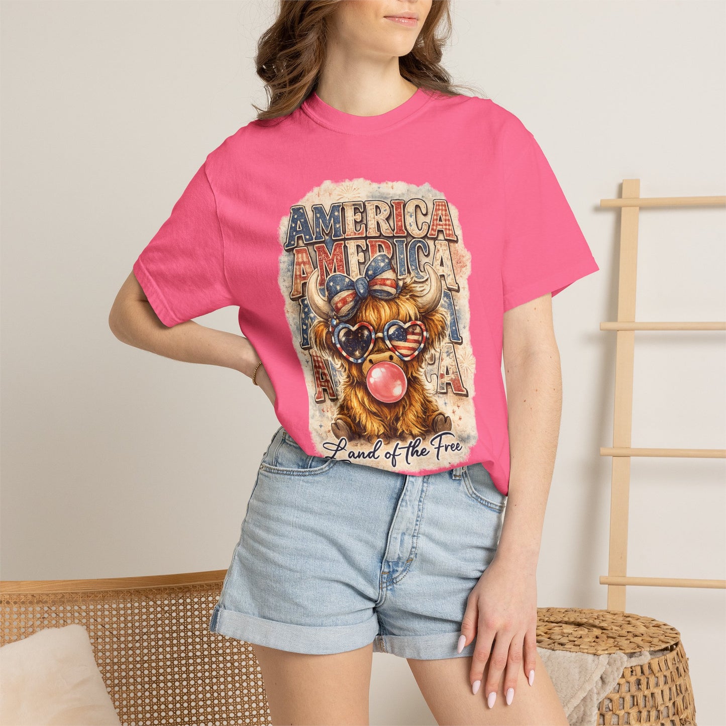 America Bulldog Graphic T-Shirt — "America" "Land of the Free" Patriotic Tee