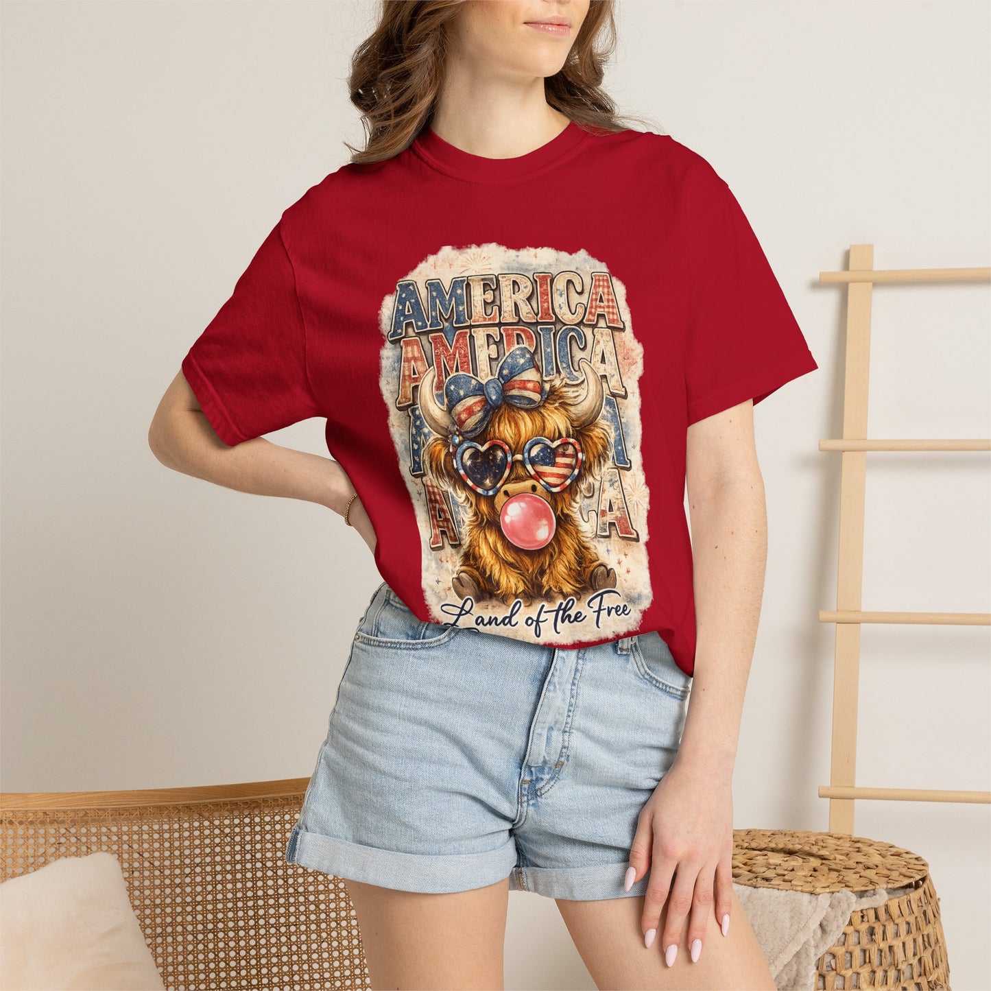 America Bulldog Graphic T-Shirt — "America" "Land of the Free" Patriotic Tee