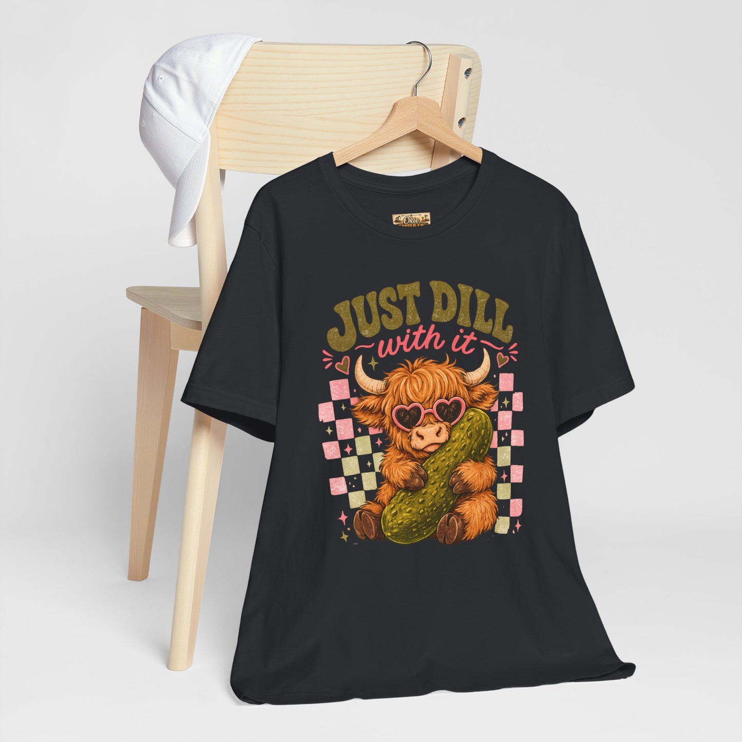 Just Dill With It Tee — Cute Highland Cow Hugging Pickle Graphic T‑Shirt