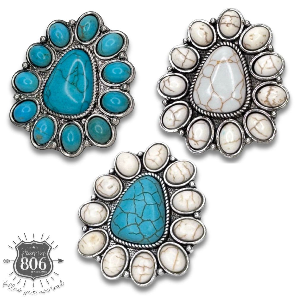 Triangle stone flower ring - LC